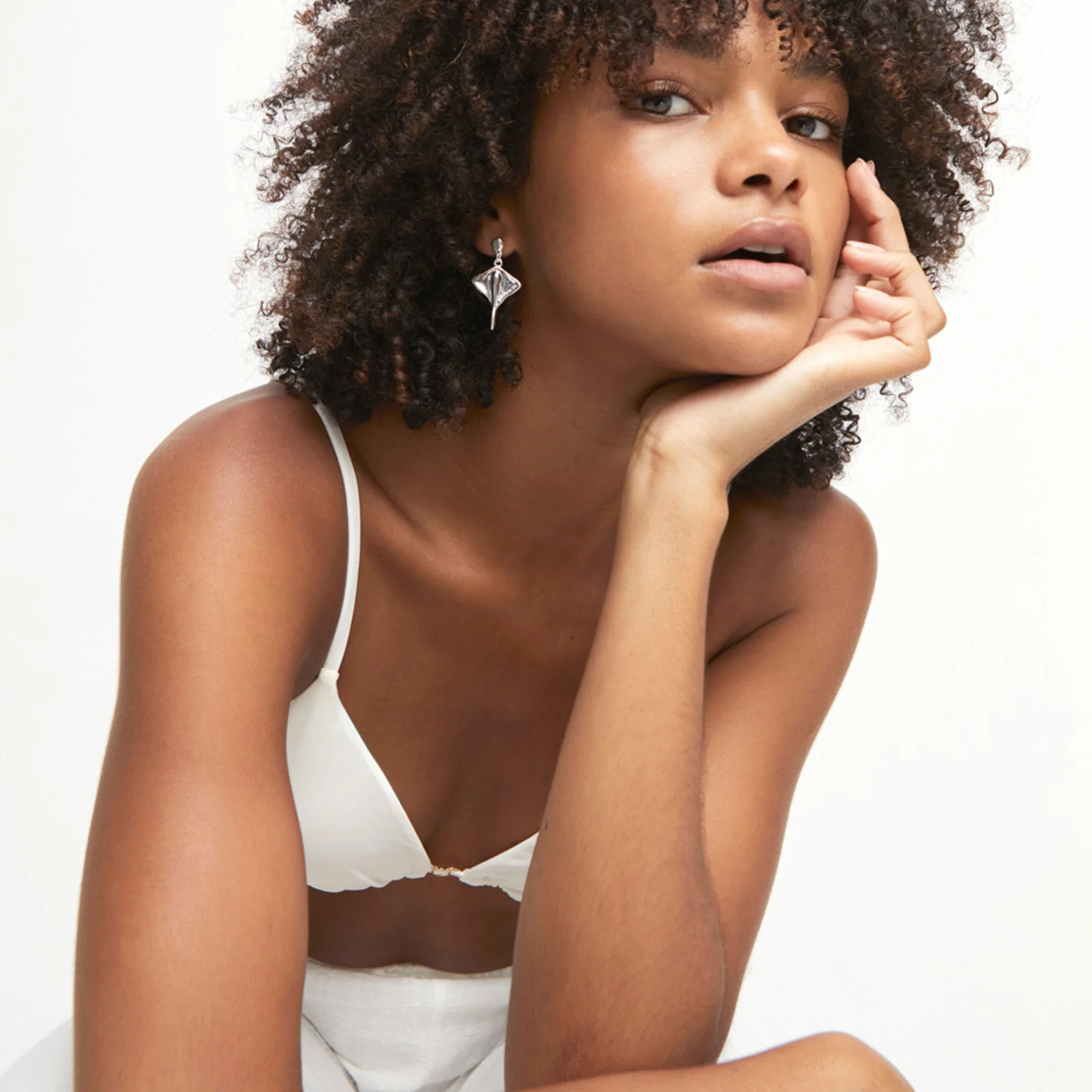 MAJESTIC SILVER EARRINGS - Image 5